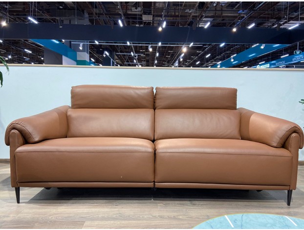 Итальянский диван от NICOLETTIHOME BRAMBLE с двумя реклайнерами — ₽, купить у официального дилера Nicolettihome